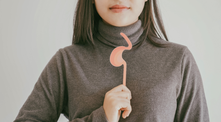 Come riconoscere i sintomi del reflusso gastroesofageo e quando consultare il medico